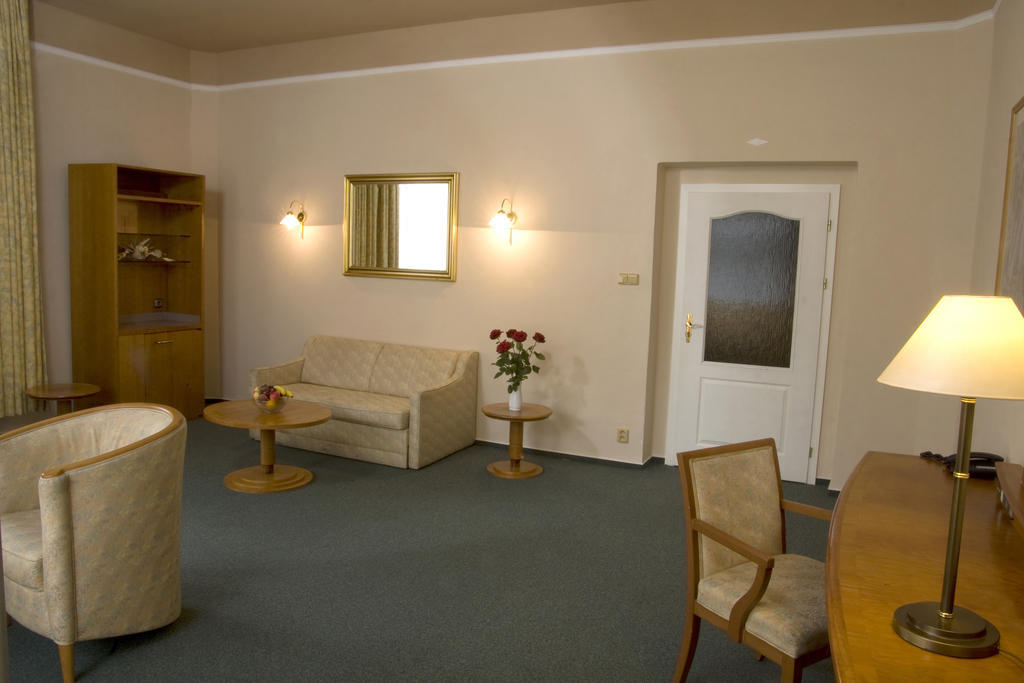 Dr. Adler Spa & Kurhotel Frantiskovy Lazne Exterior photo