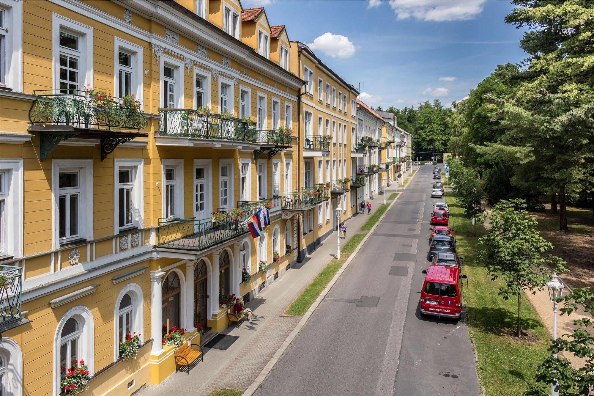 Dr. Adler Spa & Kurhotel Frantiskovy Lazne Exterior photo