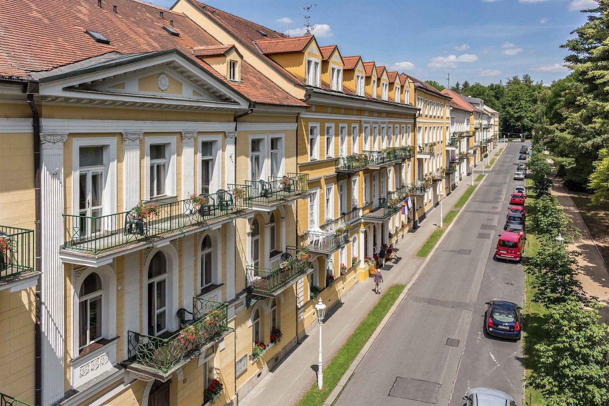 Dr. Adler Spa & Kurhotel Frantiskovy Lazne Exterior photo